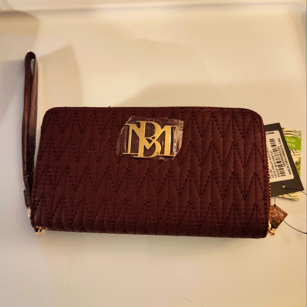 NWT Badgley Mischka long wallet with wristlet